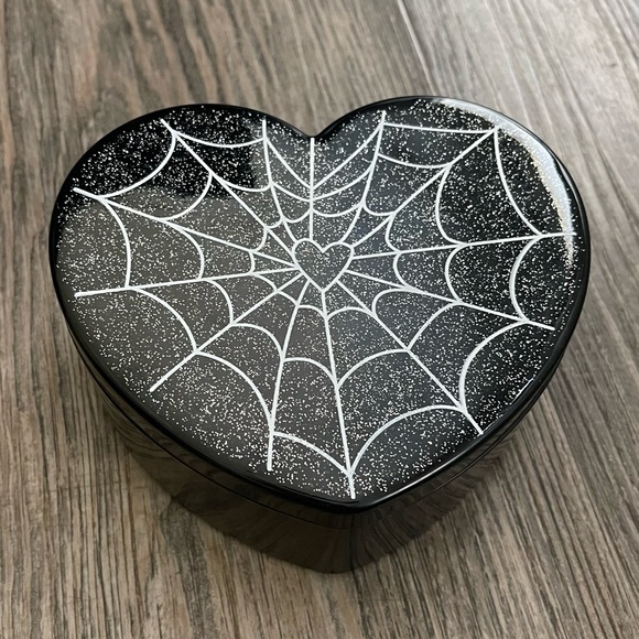 Claire's Other - Claire's Halloween Black Glitter Spiderweb Heart Shaped Jewelry Box